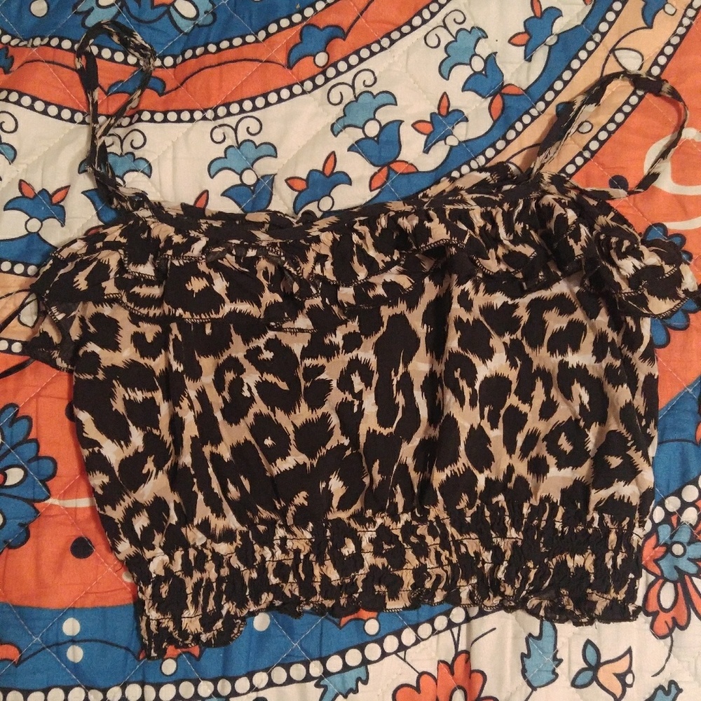Crop top